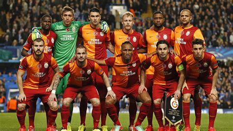G­a­l­a­t­a­s­a­r­a­y­­d­a­ ­5­ ­i­s­i­m­ ­s­a­t­ı­l­ı­y­o­r­